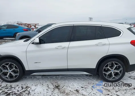 2018 BMW X1 xDrive28I z USA, uszkodzony, nr VIN WBXHT3C3XJ5K26846